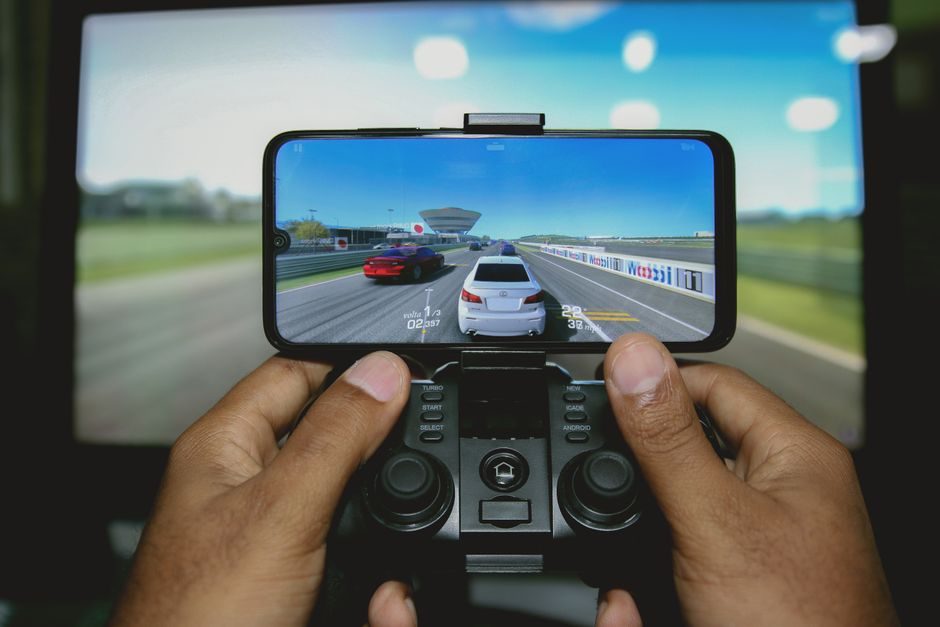 Android 17 Katlanabilir Telefonlarda Mobil Oyunu Nasıl Dönüştürecek?